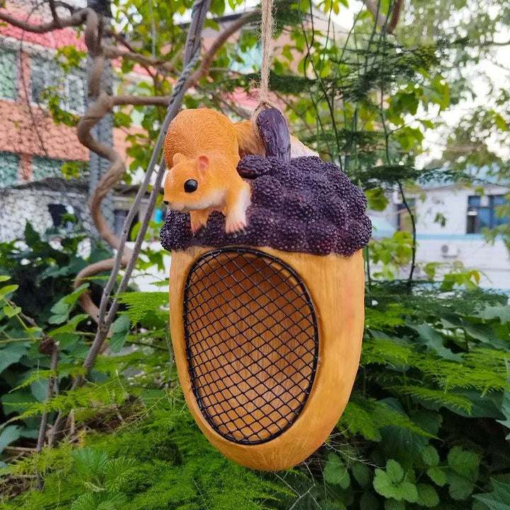 Resin Outdoor Squirrel Bird Feeder - themiraclebrands.com